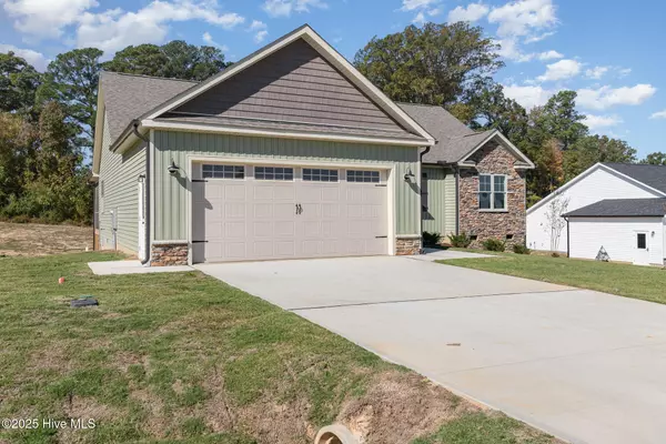 Selma, NC 27576,145 Tee DR