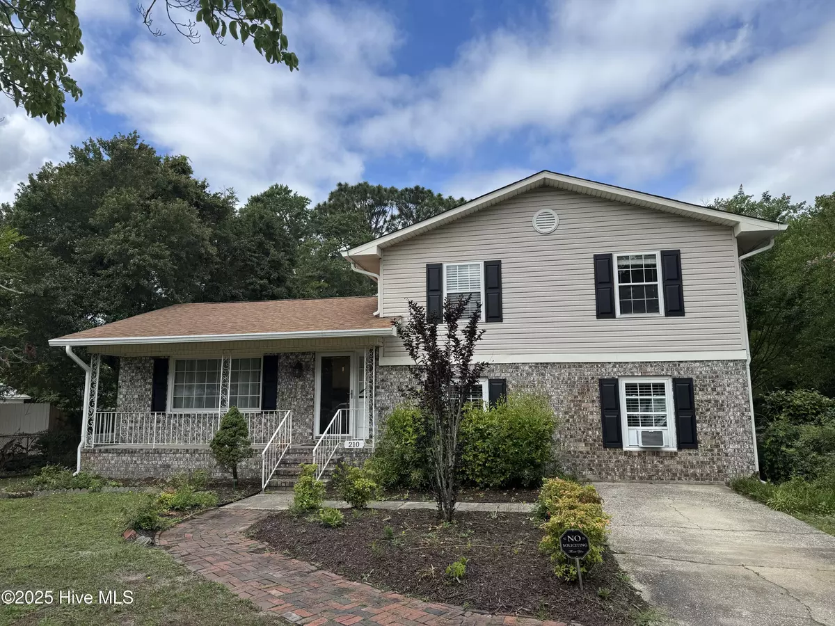 Wilmington, NC 28405,210 Spartan RD