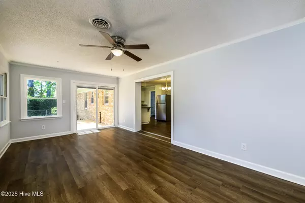 New Bern, NC 28560,429 Swiss RD