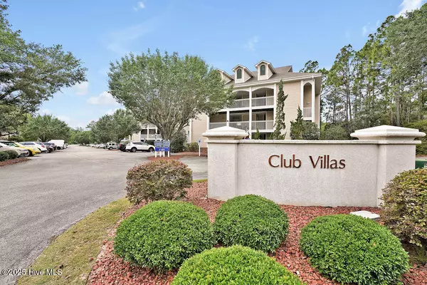 Southport, NC 28461,3350 Club Villas DR ## 105