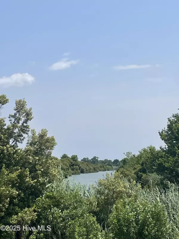 Hertford, NC 27944,204b Sandpiper DR