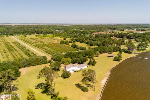 Knotts Island, NC 27950