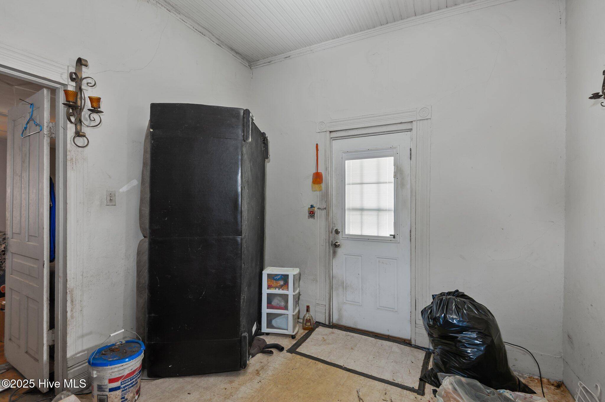 Kinston, NC 28501,805 N Mclewean ST