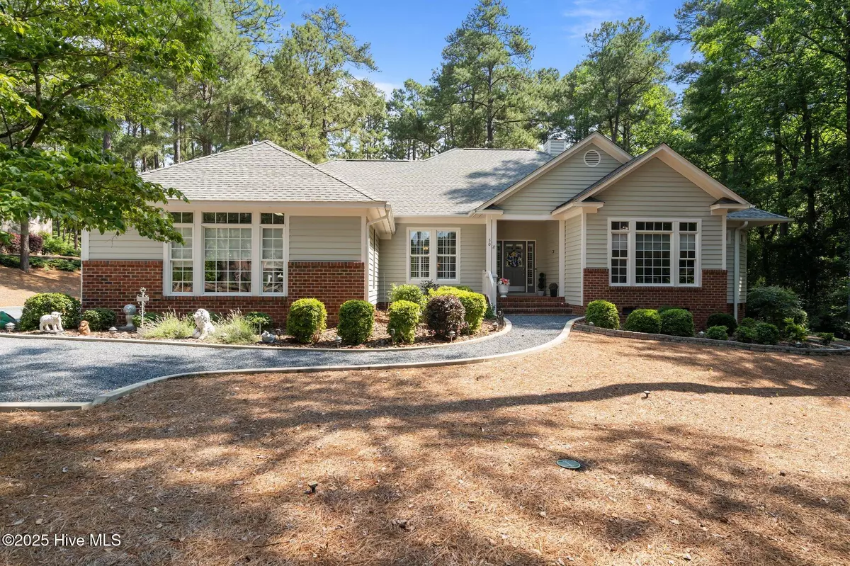 Pinehurst, NC 28374,50 Glasgow DR