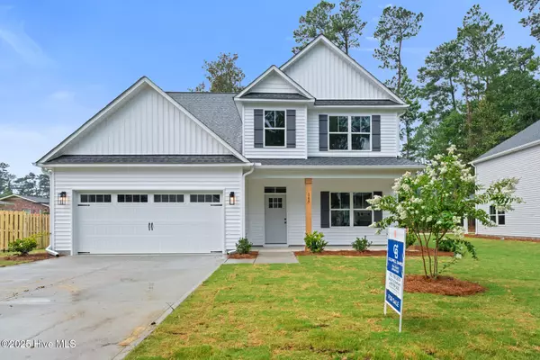 105 N Lloyd Street ST, Burgaw, NC 28425