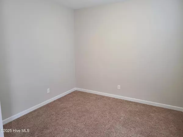 Holly Ridge, NC 28445,177 Pamlico DR