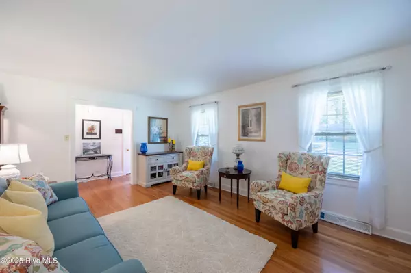 Wilson, NC 27893,1711 Woodside DR W