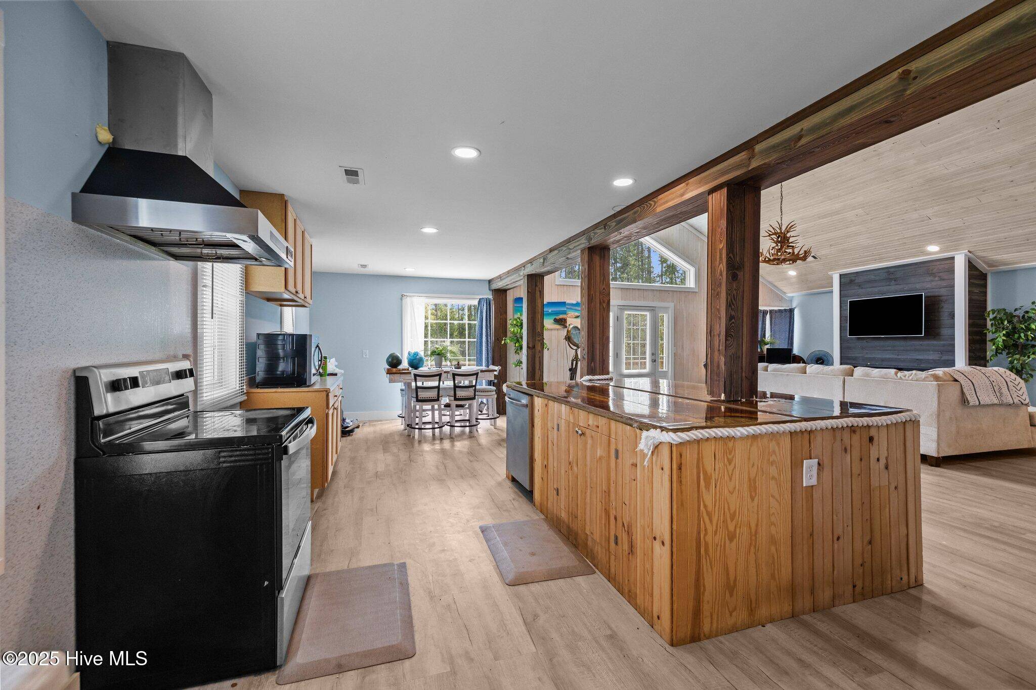 Beaufort, NC 28516,4782 Merrimon RD