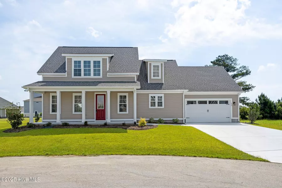 658 Fishermans PT, Newport, NC 28570