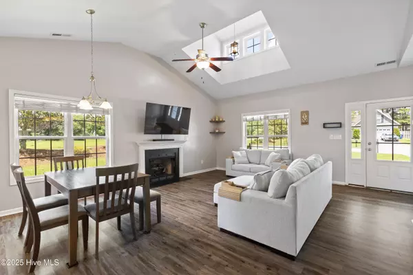 Richlands, NC 28574,100 Maidstone DR
