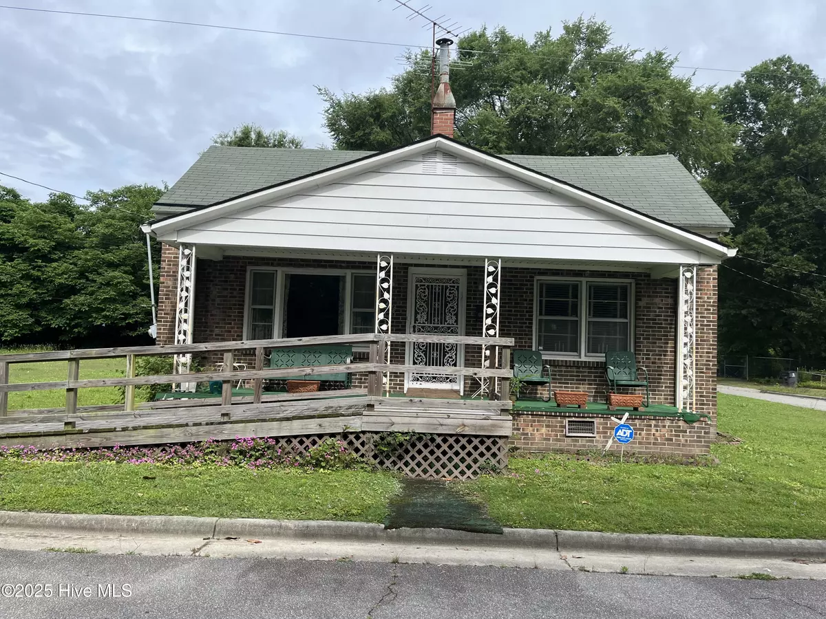 Rocky Mount, NC 27804,330 Middle ST