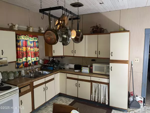 Merry Hill, NC 27957,136 Avoca Farm RD