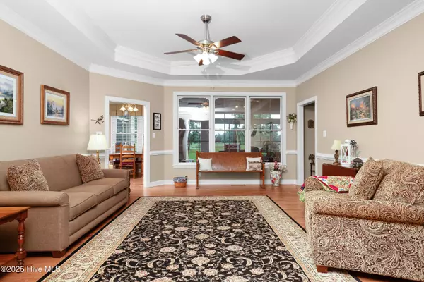 New Bern, NC 28562,210 Mellen RD