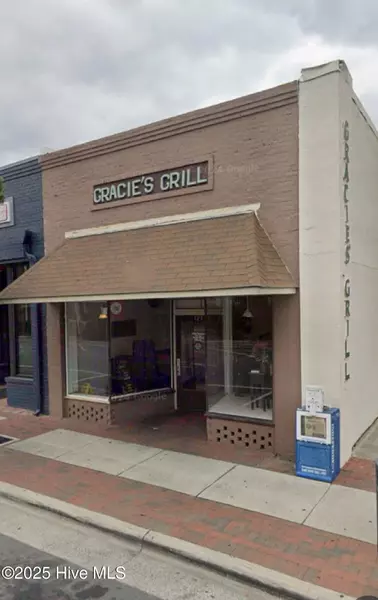 123 Vance ST, Clinton, NC 28328