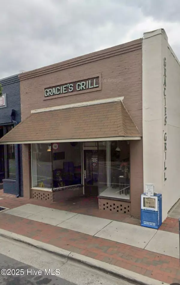 123 Vance ST, Clinton, NC 28328