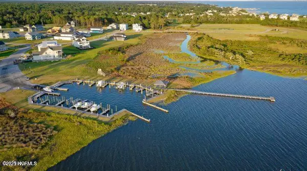 Newport, NC 28570,529 Sanders LN