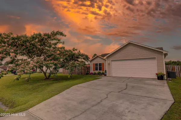 3107 Memory LN, Castle Hayne, NC 28429