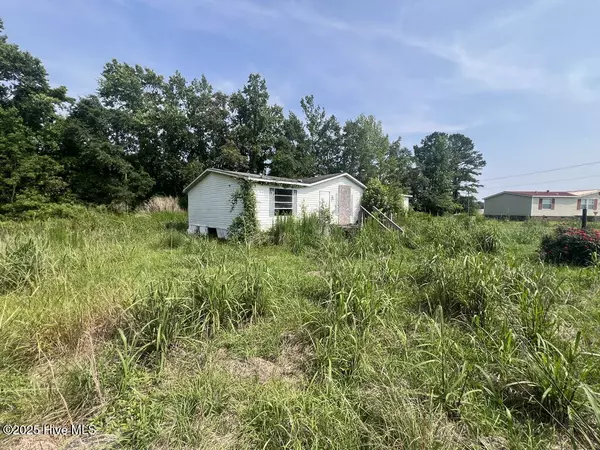 Chocowinity, NC 27817,610 Cedar Acres DR