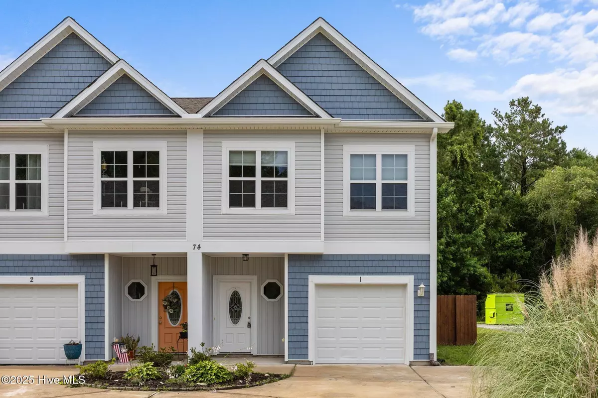 Holly Ridge, NC 28445,74-1 Manchester LN