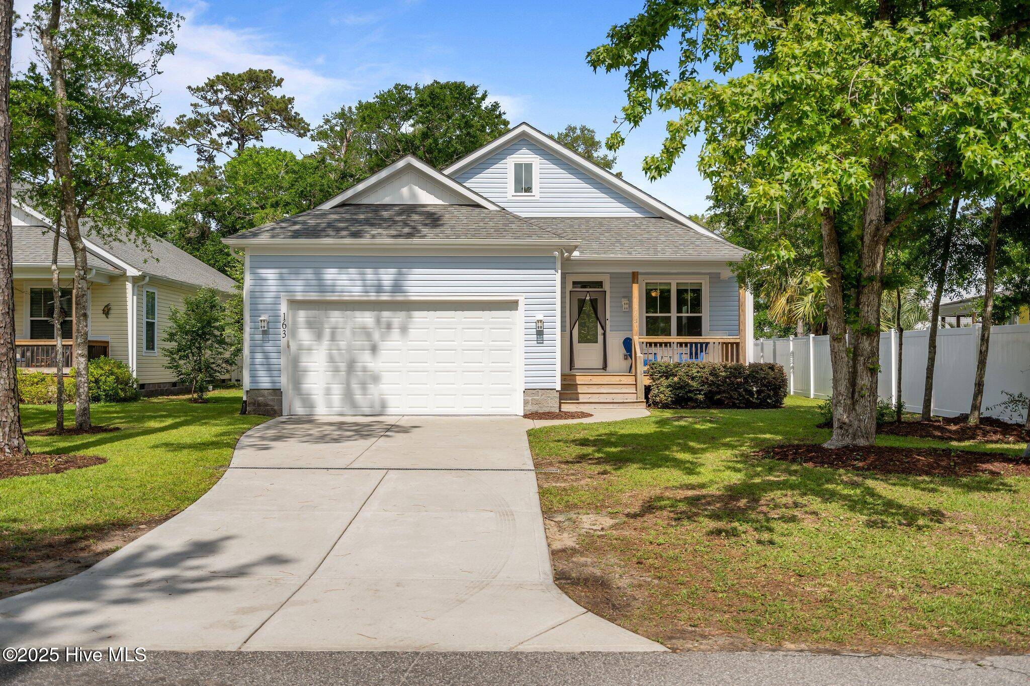 163 NE 31st ST, Oak Island, NC 28465