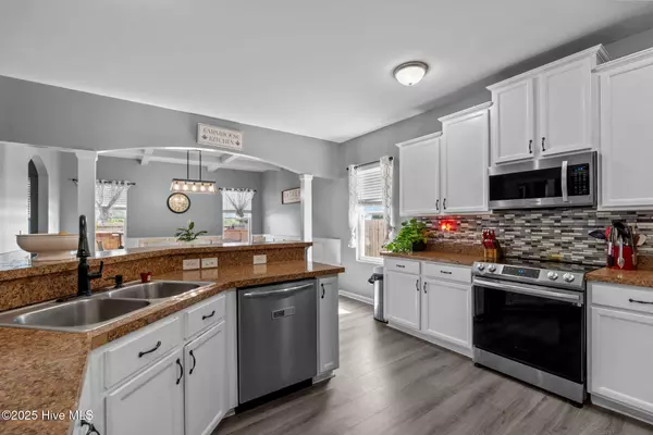 Spring Lake, NC 28390,399 Highgrove DR