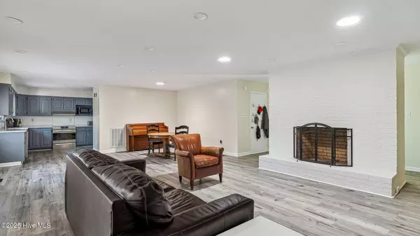 Southern Pines, NC 28387,255 Stoneyfield DR