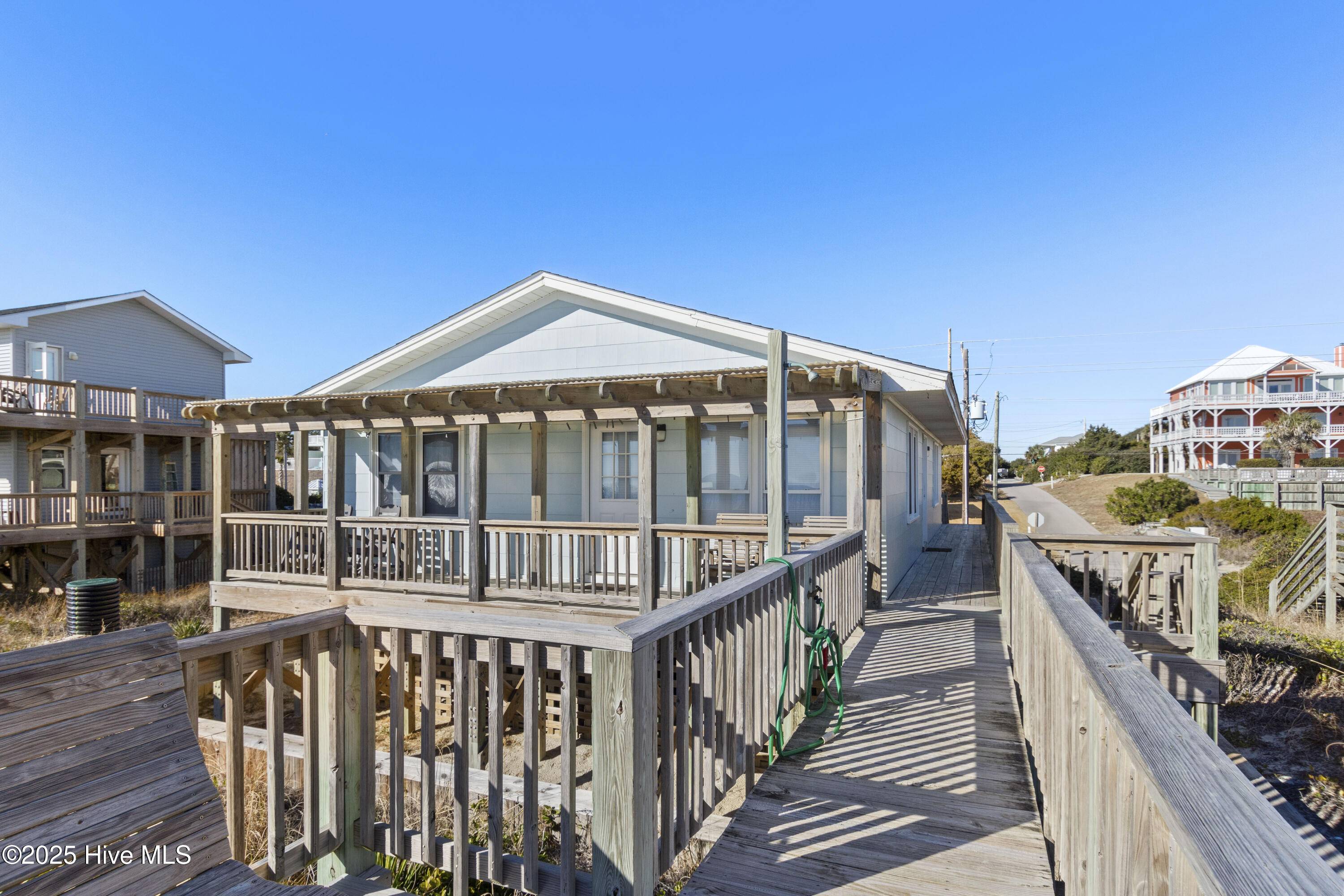901 Ocean DR, Emerald Isle, NC 28594