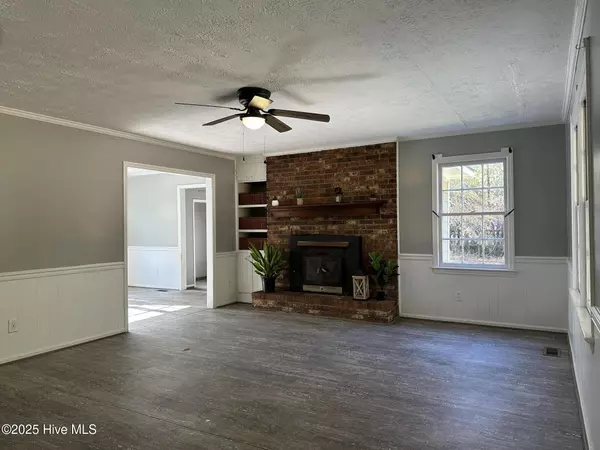 Warsaw, NC 28398,890 N Pine ST