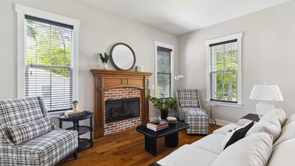 Southern Pines, NC 28387,359 N Leak ST