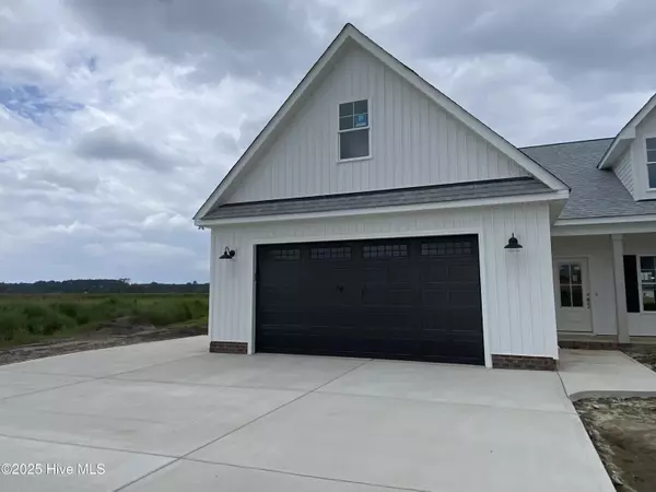 Pikeville, NC 27863,217 Rae DR