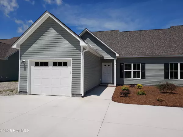 Swansboro, NC 28584,421 Old Church RD #A