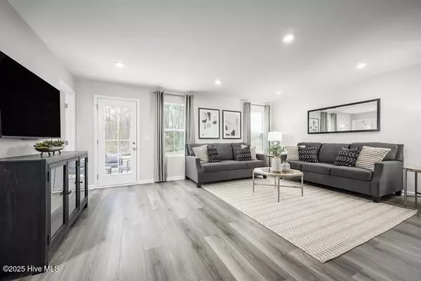 Ash, NC 28420,8106 Sterling Oaks DR NW