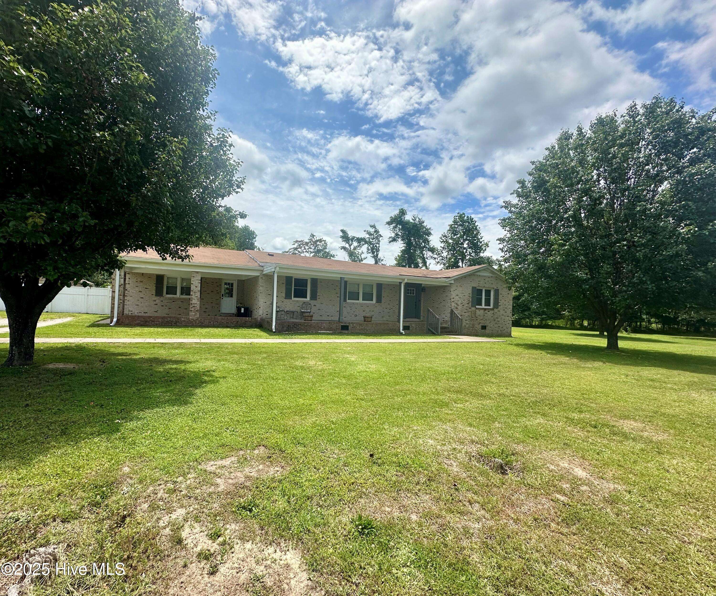 Como, NC 27818,123 Hill Ferry RD