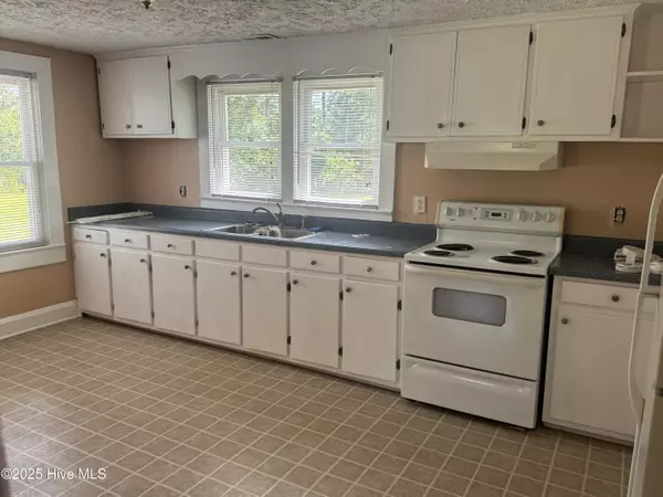 Rockingham, NC 28379,402 Pistol Ridge RD
