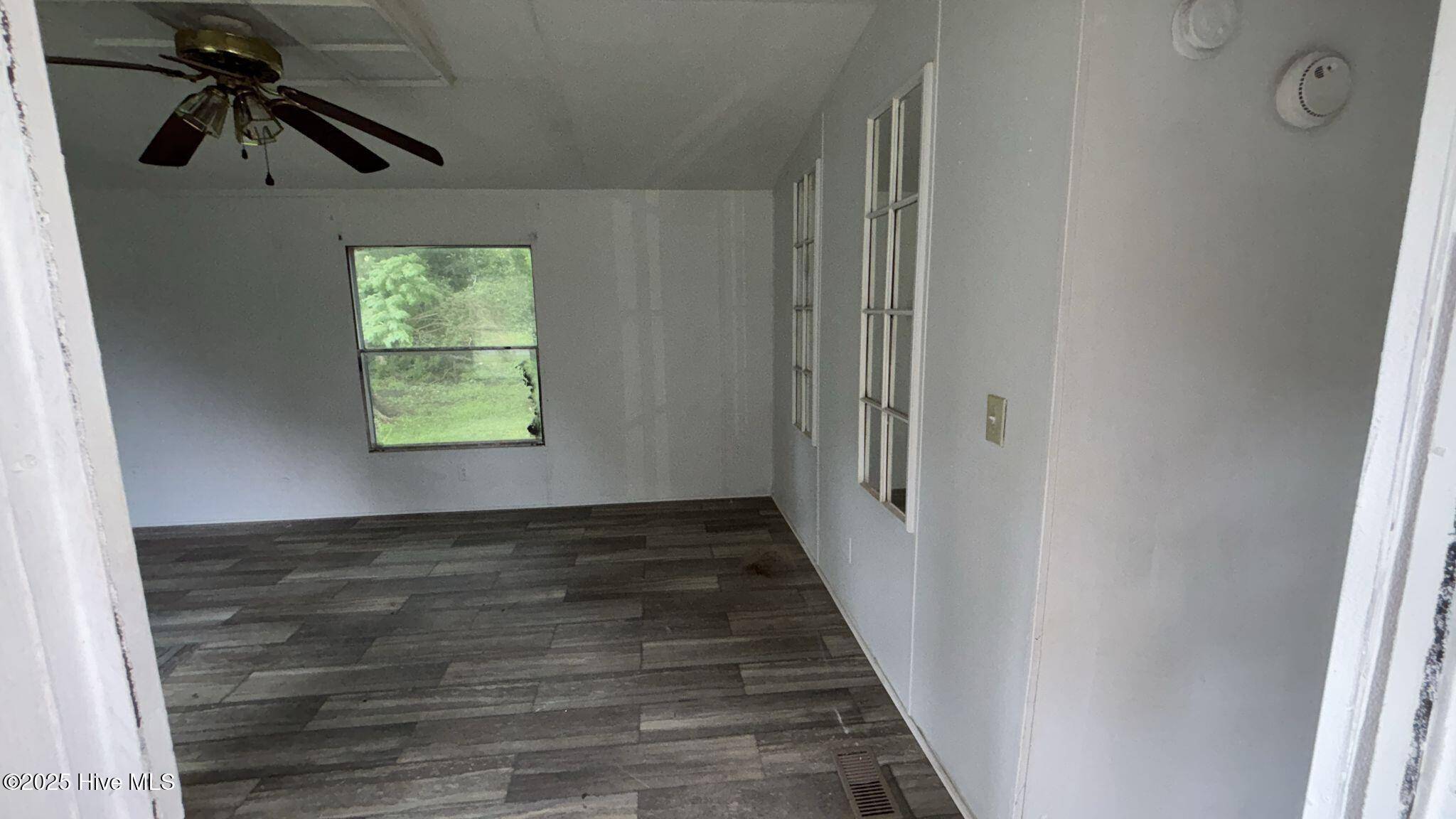 Rose Hill, NC 28458,121 Pope RD
