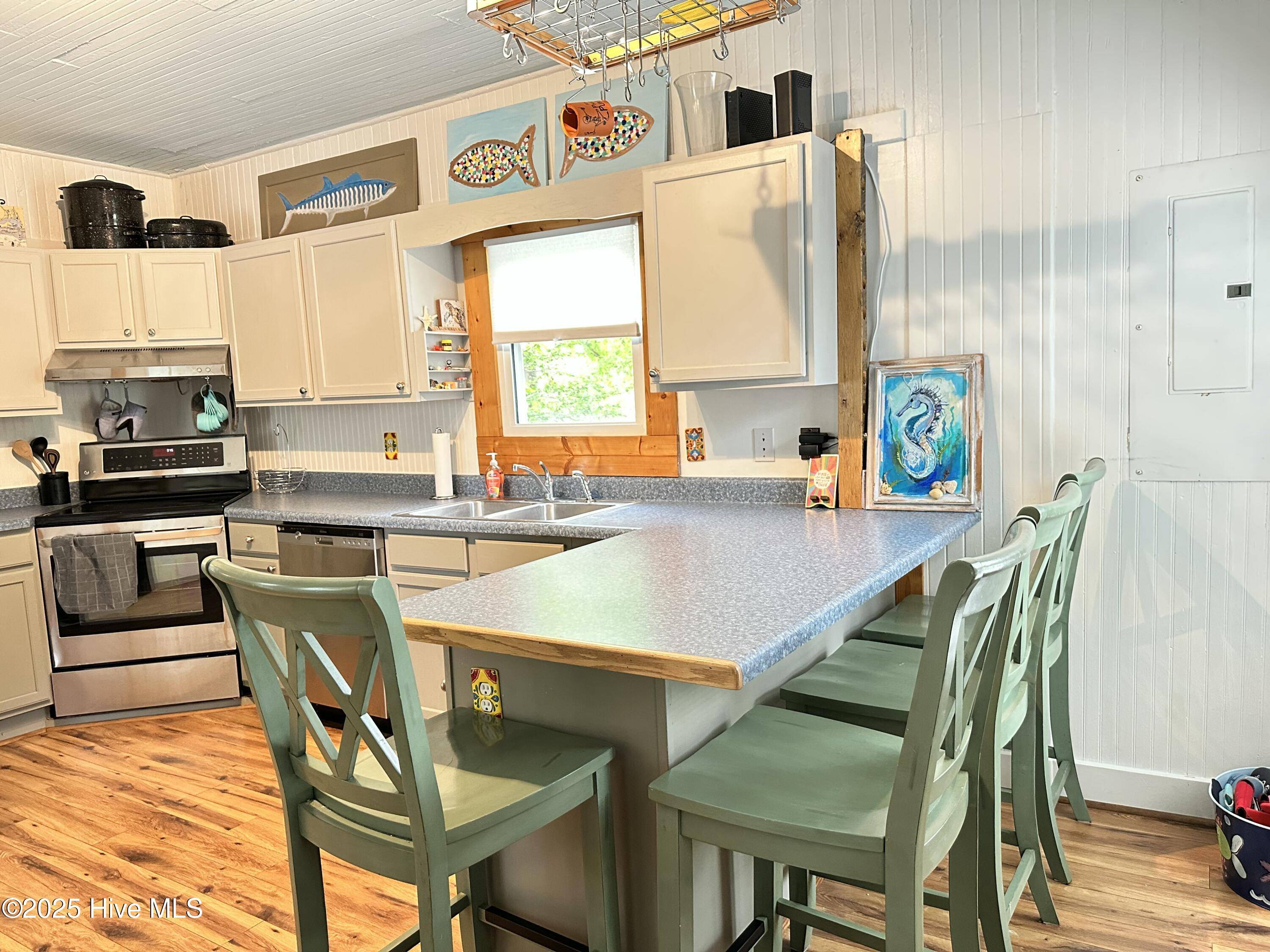 Morehead City, NC 28557,1400 Evans ST
