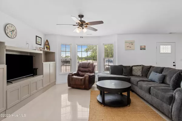 Beaufort, NC 28516,199 Highway 101