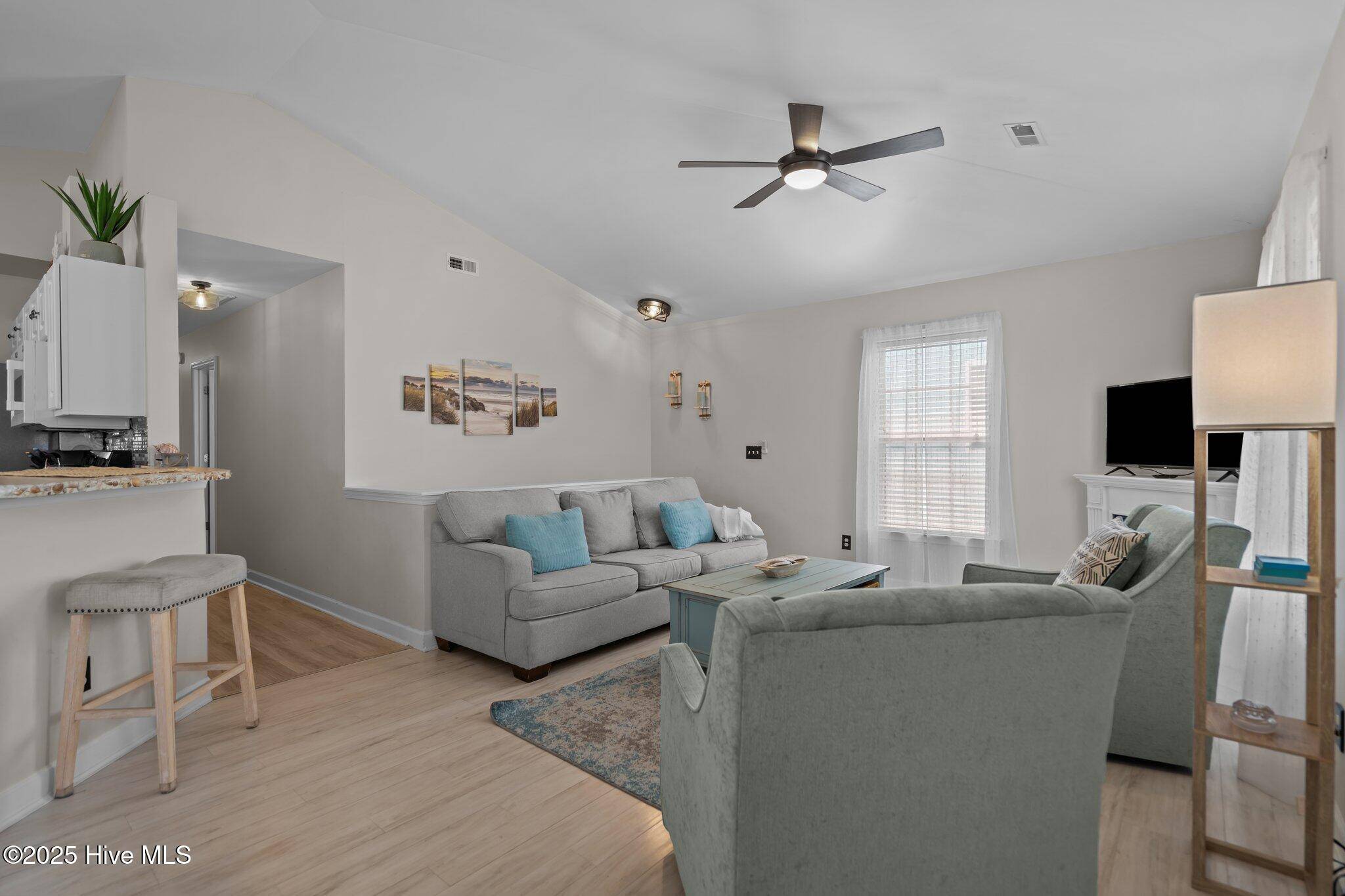 Carolina Beach, NC 28428,415 Greenville AVE #Unit A