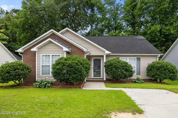 Ayden, NC 28513,3858 Countryaire DR