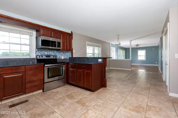 Trenton, NC 28585,4173 Middle RD