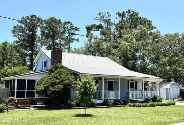 Southport, NC 28461,712 Longleaf DR