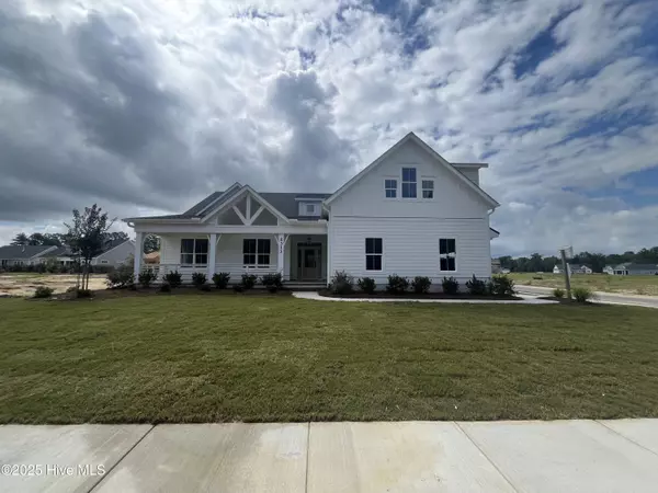 2313 Firethorn LN, Leland, NC 28451