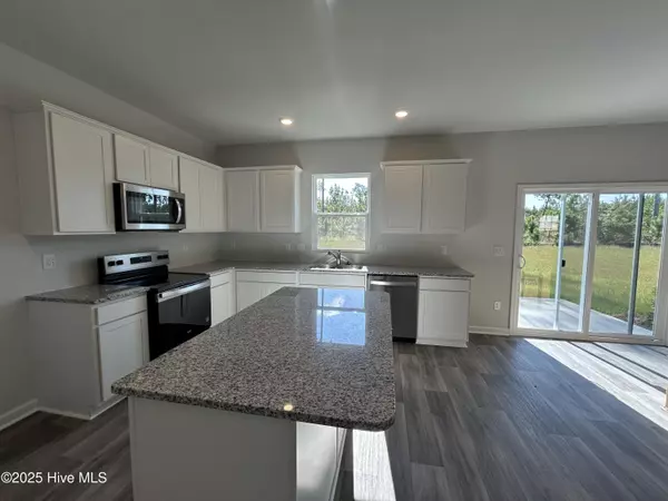 Leland, NC 28451,564 Coronado AVE SE #15