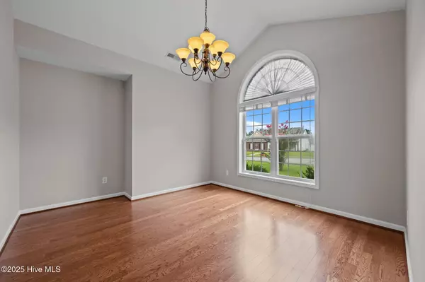 Jacksonville, NC 28540,115 Ravenscroft WAY