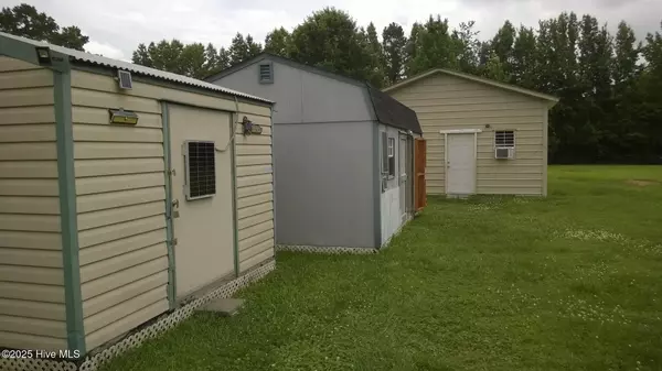 Elizabeth City, NC 27909,1069 Horseshoe RD