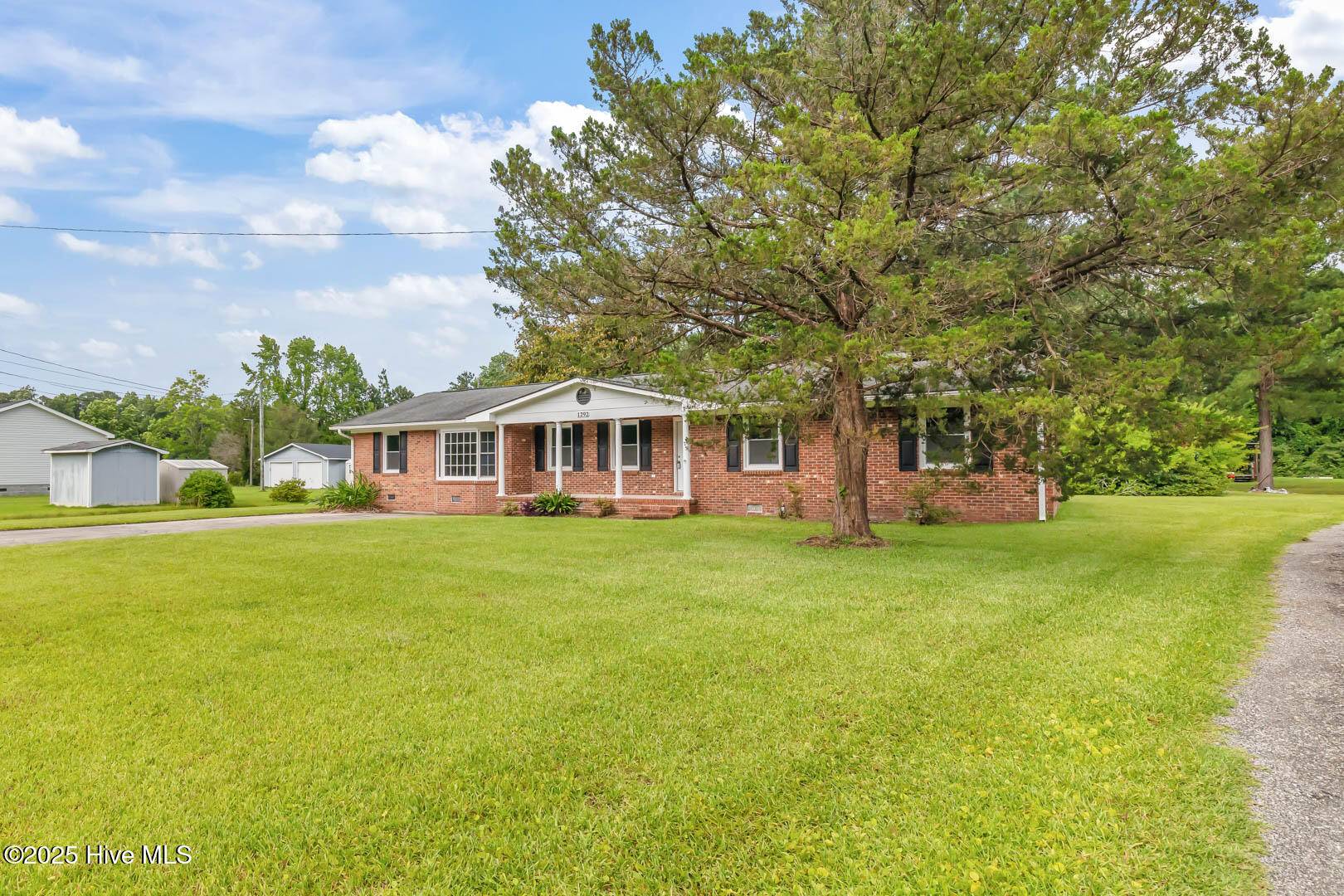 Midway Park, NC 28544,1292 Lake Cole RD