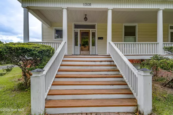 Washington, NC 27889,1305 N Market ST