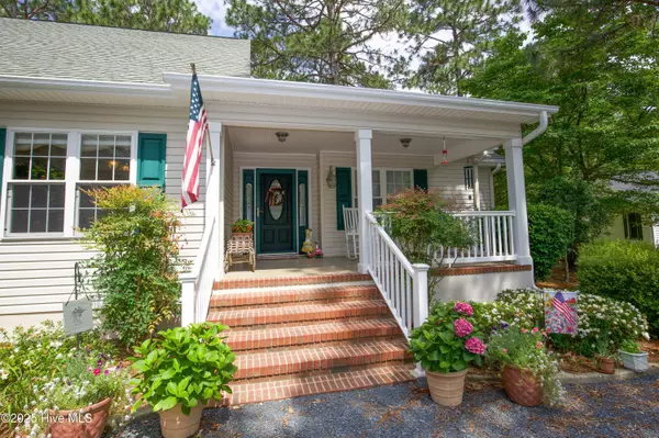 Vass, NC 28394,957 Blackeyed Susan PL