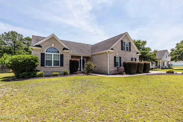 Sneads Ferry, NC 28460,220 Everett Yopp DR
