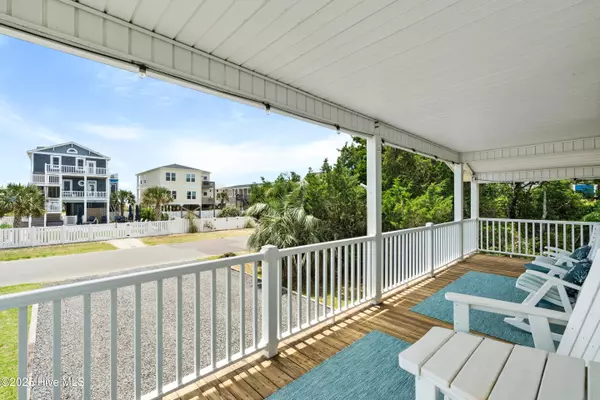 Oak Island, NC 28465,316 E Dolphin DR